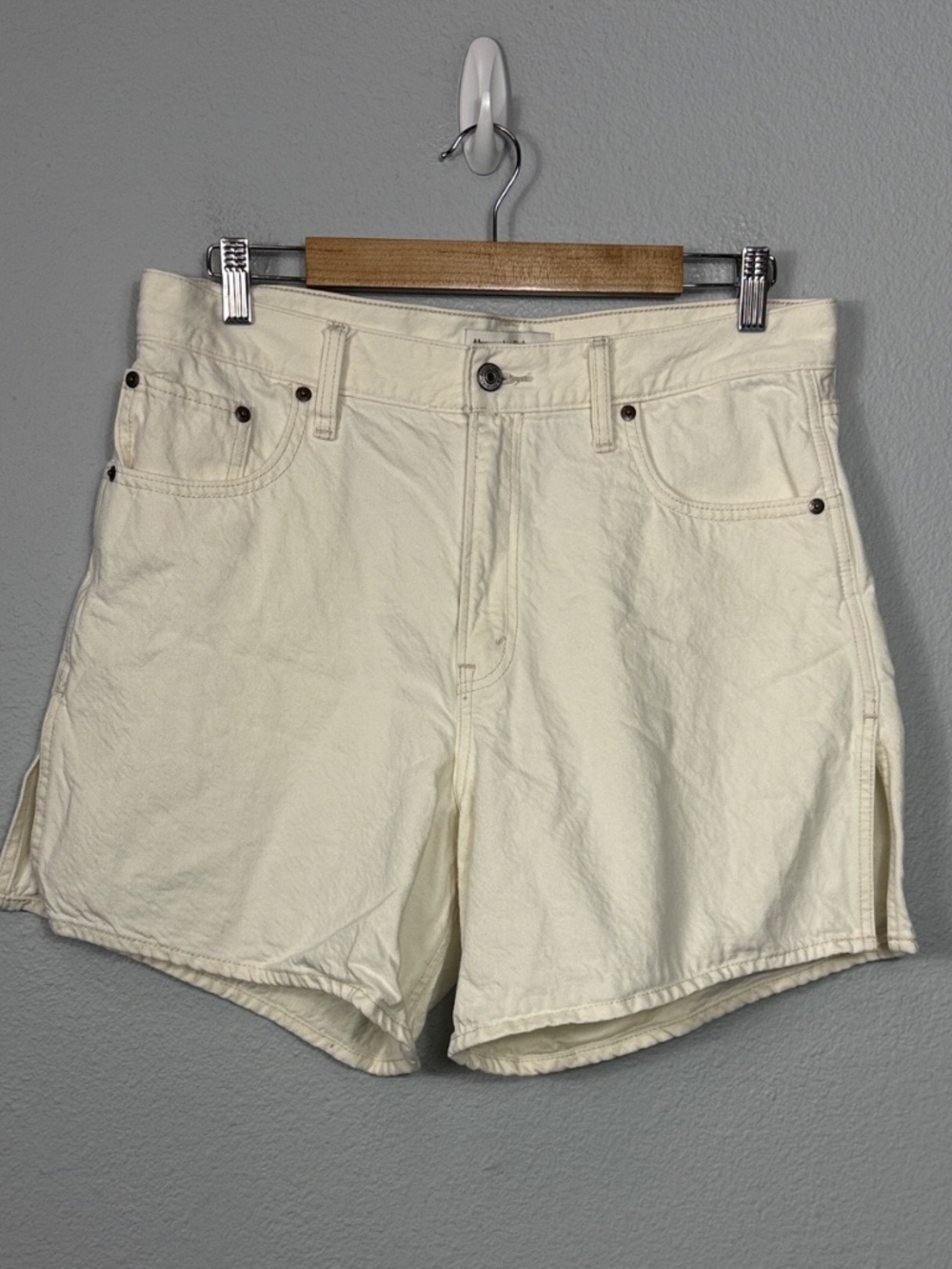 Abercrombie & Fitch Women’s The Loose Denim Shorts